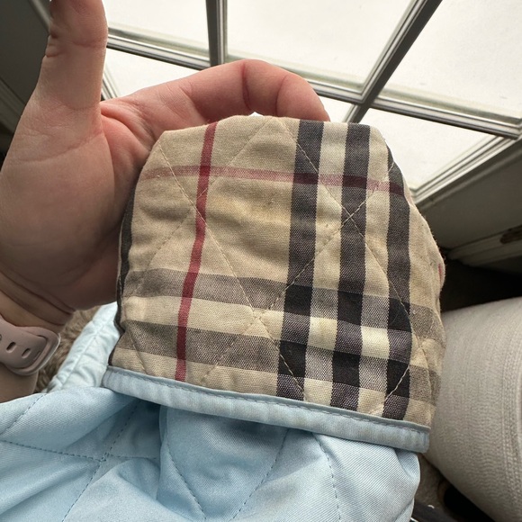 Burberry Quilted Jacket - Picture 5 of 9